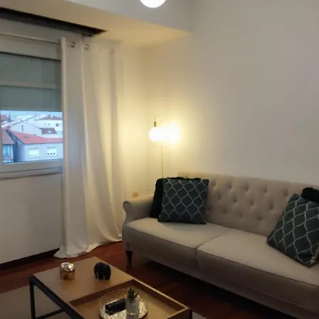 Mirador Urbano Sobre El Rio